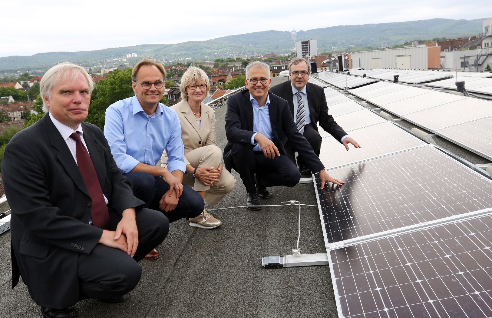 Al-Wazir: Uni Kassel gibt als Pilothochschule wichtige Impulse für nachhaltige Energieerzeugung